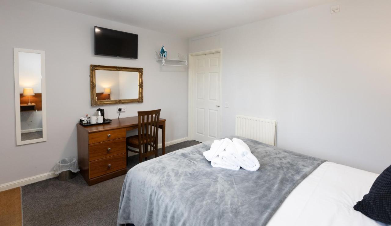 The Angel Hotel Alton  Bagian luar foto