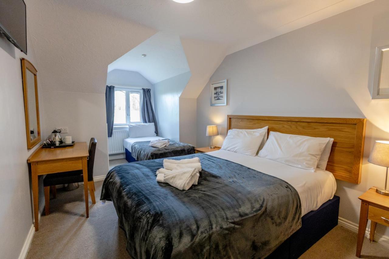 The Angel Hotel Alton  Bagian luar foto