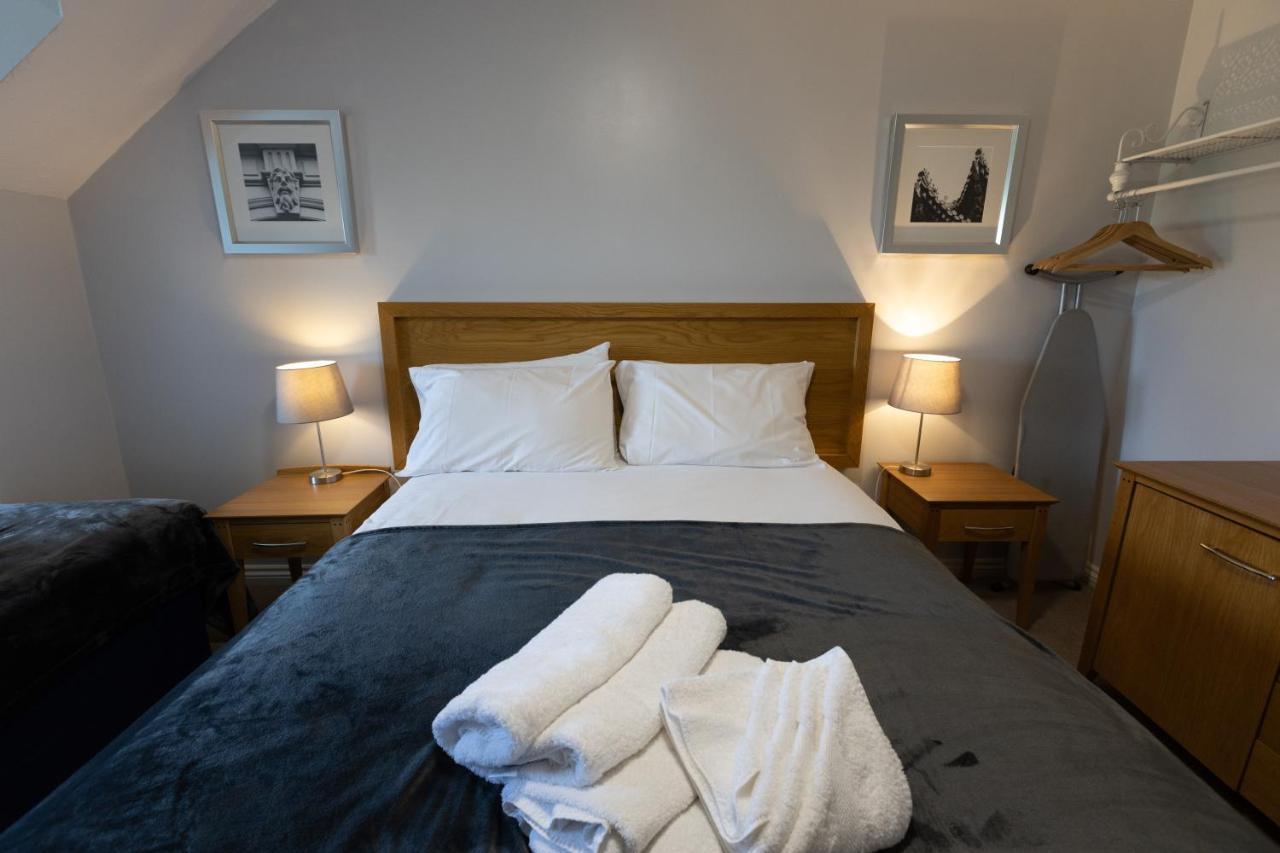 The Angel Hotel Alton  Bagian luar foto